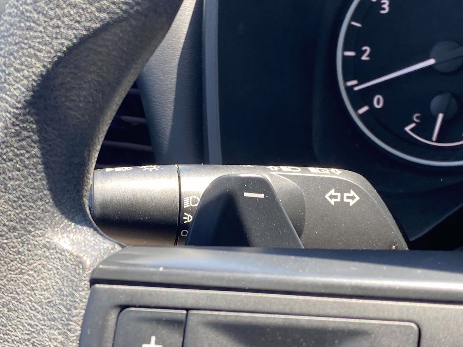 2024 Gun Metallic Nissan Rogue SV AWD SUV