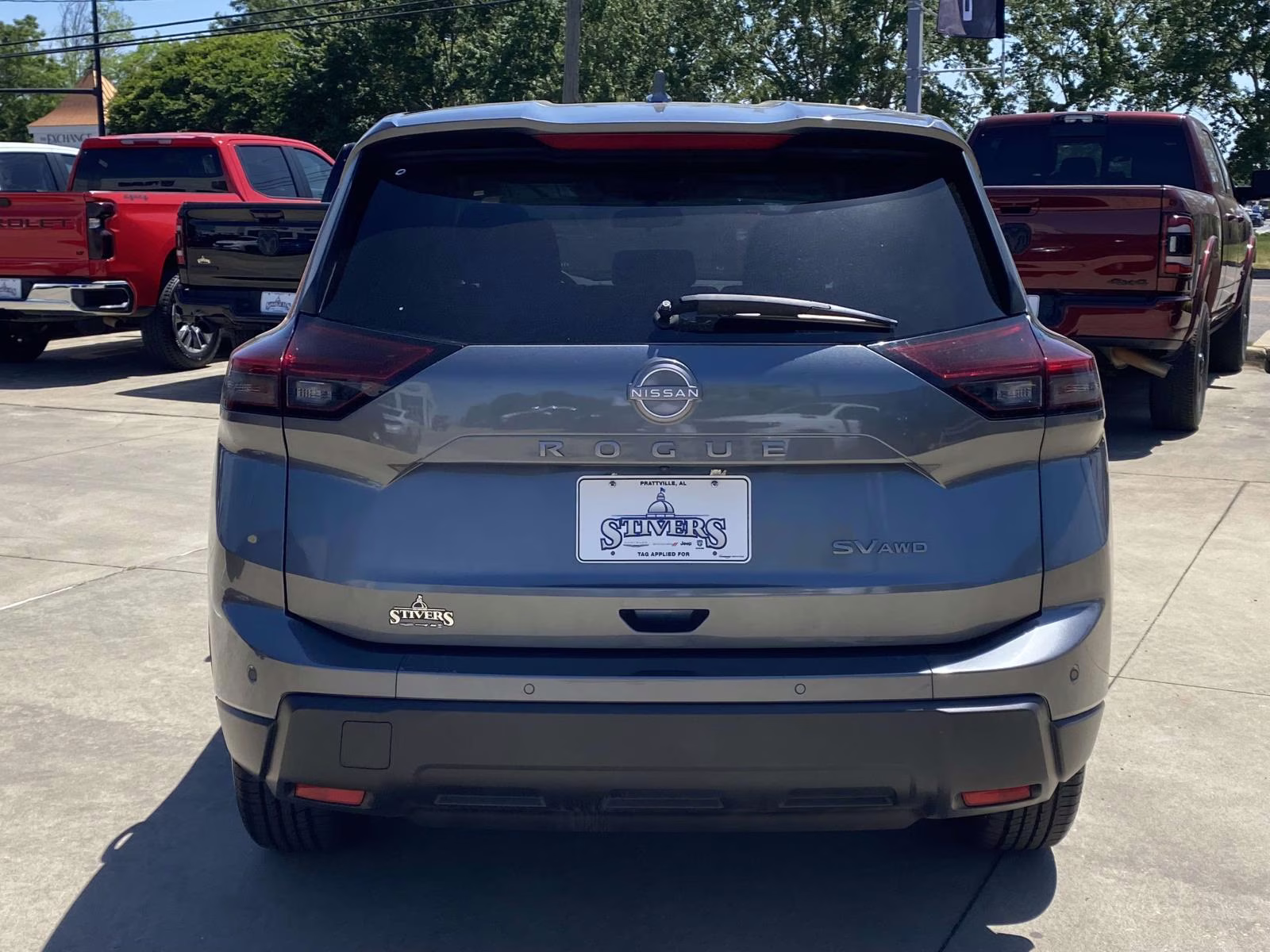 2024 Gun Metallic Nissan Rogue SV AWD SUV