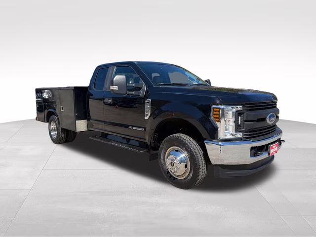 2019 Ford F-350 Super Duty Chassis Cab