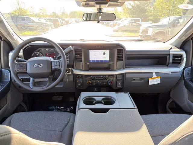 2026 Oxford White Ford Super Duty F-250 SRW XL 4X4 Truck