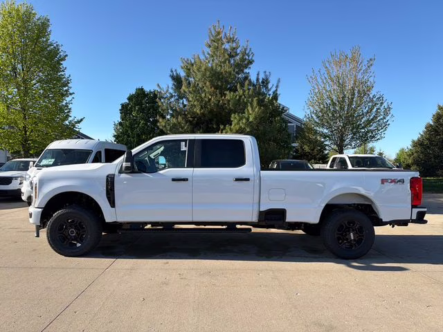 2026 Oxford White Ford Super Duty F-250 SRW XL 4X4 Truck