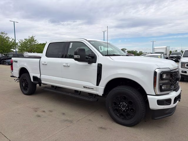 2026 Oxford White Ford Super Duty F-250 SRW Lariat 4X4 Truck