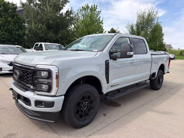 2026 Avalanche Ford Super Duty F-250 SRW Lariat 4X4 Truck