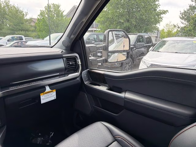 2026 Avalanche Ford Super Duty F-250 SRW Lariat 4X4 Truck