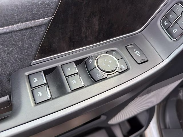 2026 Avalanche Ford Super Duty F-250 SRW Lariat 4X4 Truck