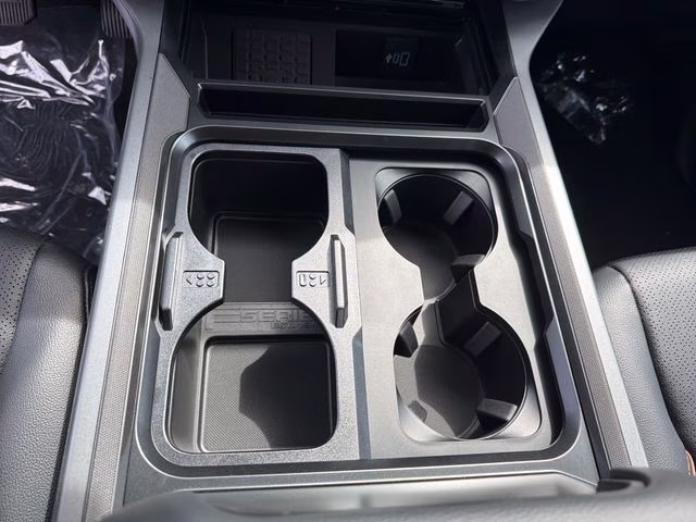 2026 Avalanche Ford Super Duty F-250 SRW Lariat 4X4 Truck