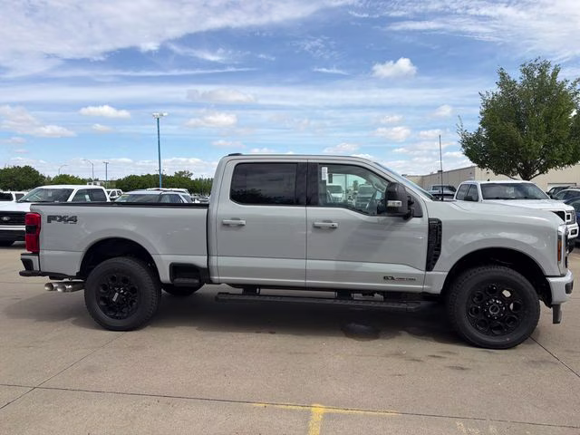 2026 Avalanche Ford Super Duty F-250 SRW Lariat 4X4 Truck
