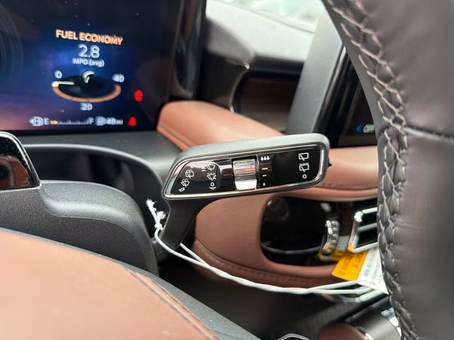 2026 Infinite Black Metallic Clearcoat Lincoln Aviator Reserve AWD SUV
