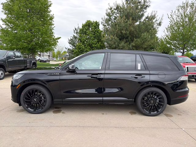 2026 Infinite Black Metallic Clearcoat Lincoln Aviator Reserve AWD SUV