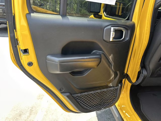 2020 Baja Yellow Clearcoat Jeep Wrangler Unlimited Rubicon 4X4 Convertible
