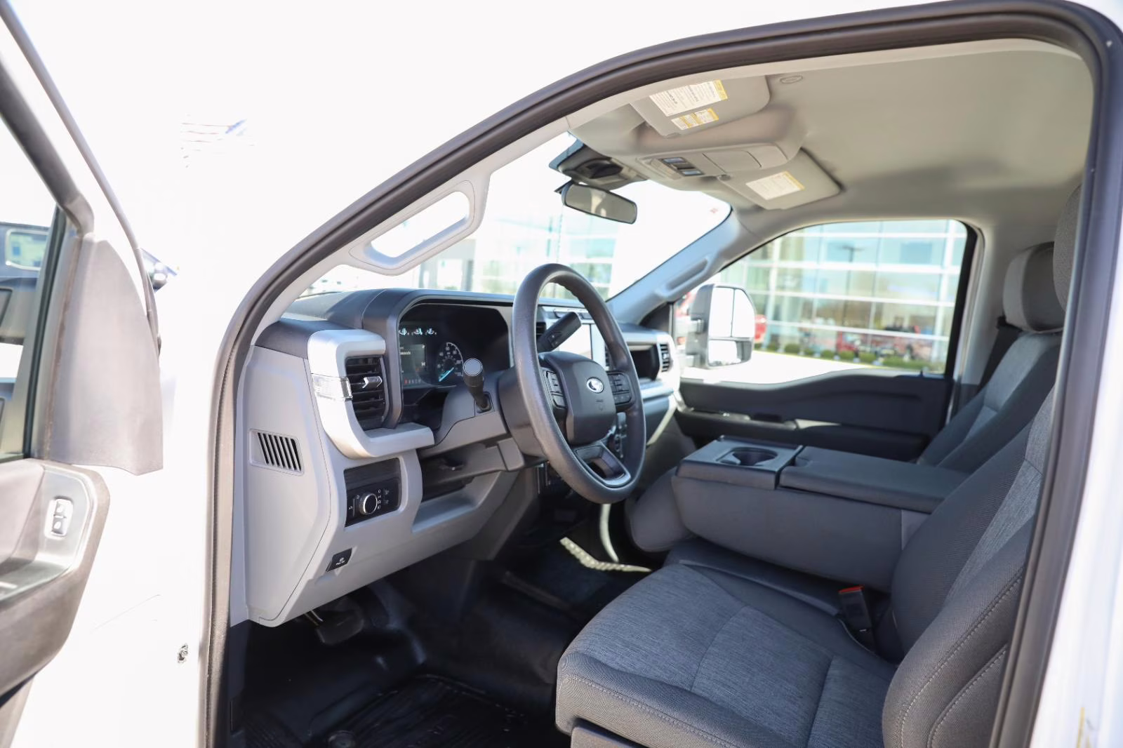 2023 Oxford White Ford Super Duty F-250 SRW XL 4X4 Truck