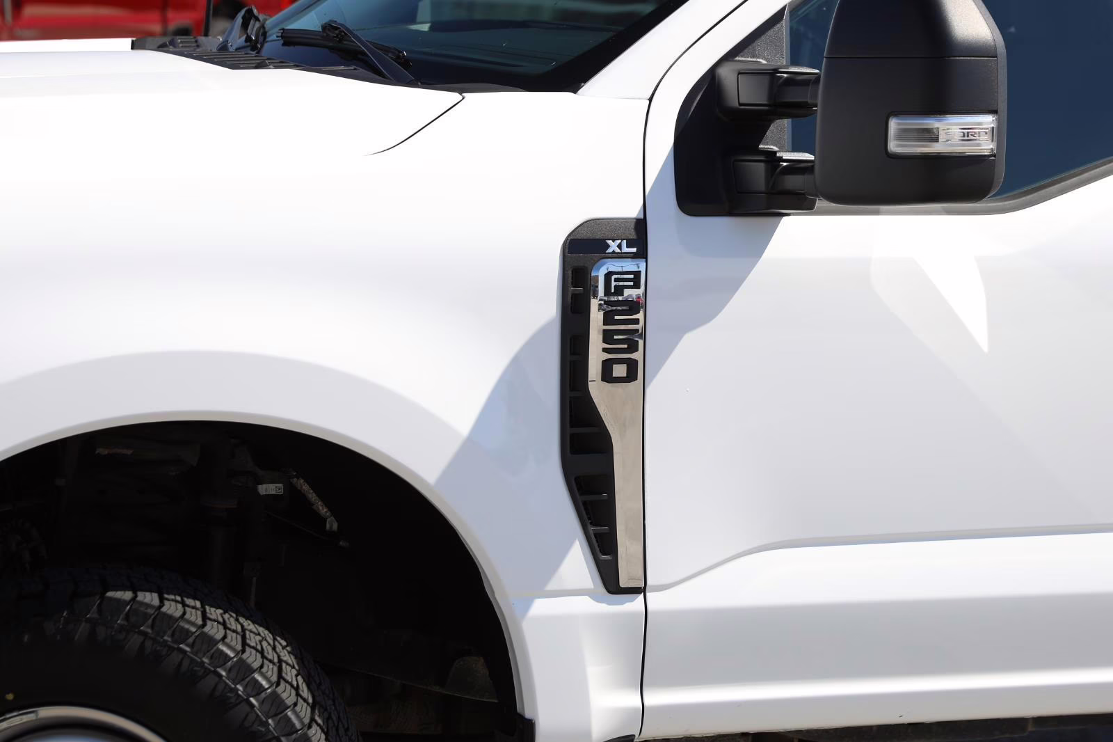 2023 Oxford White Ford Super Duty F-250 SRW XL 4X4 Truck