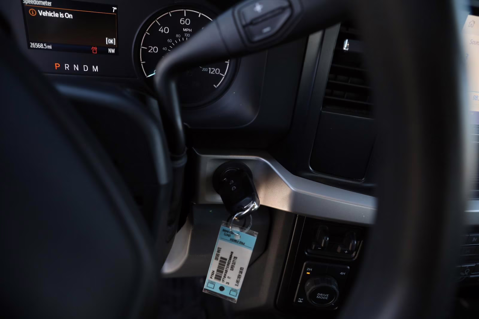 2024 Oxford White Ford Super Duty F-350 SRW XLT 4X4 Truck