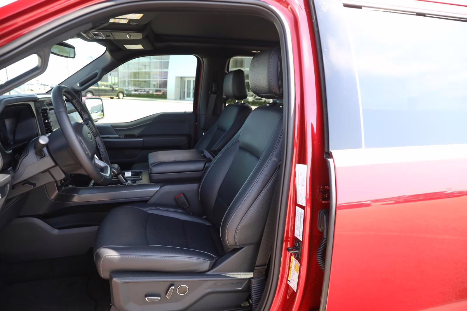 2025 Rapid Red Metallic Tinted Clearcoat Ford F-150 LARIAT 4X4 Truck