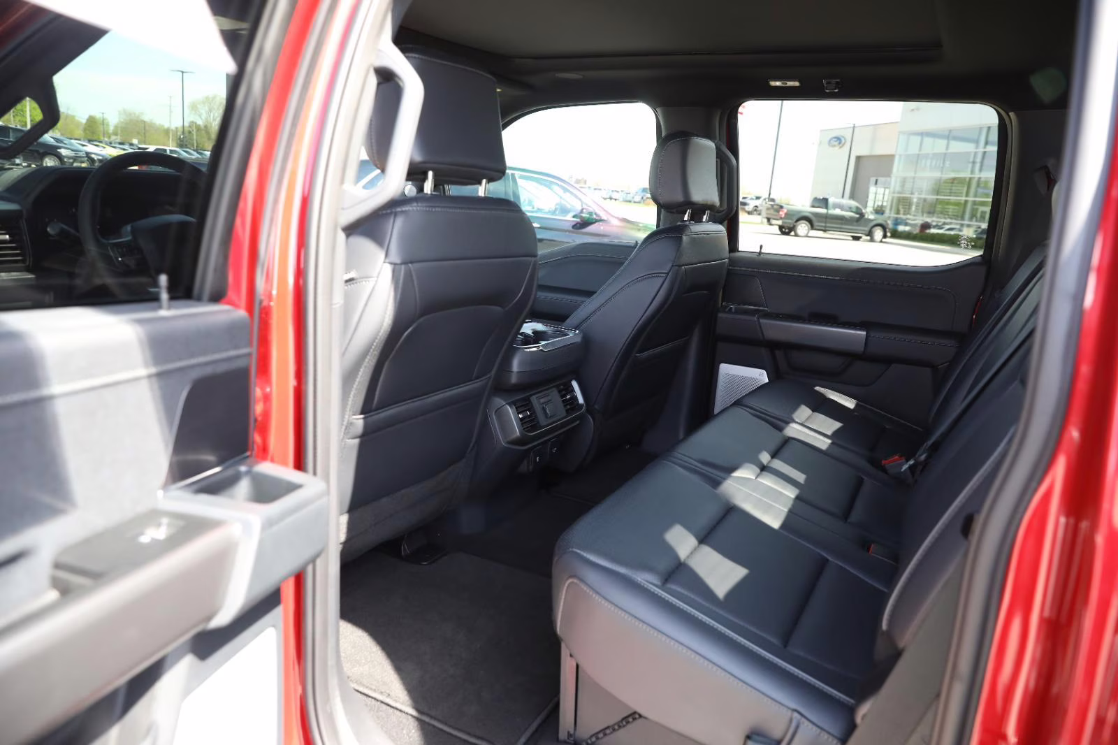 2025 Rapid Red Metallic Tinted Clearcoat Ford F-150 LARIAT 4X4 Truck
