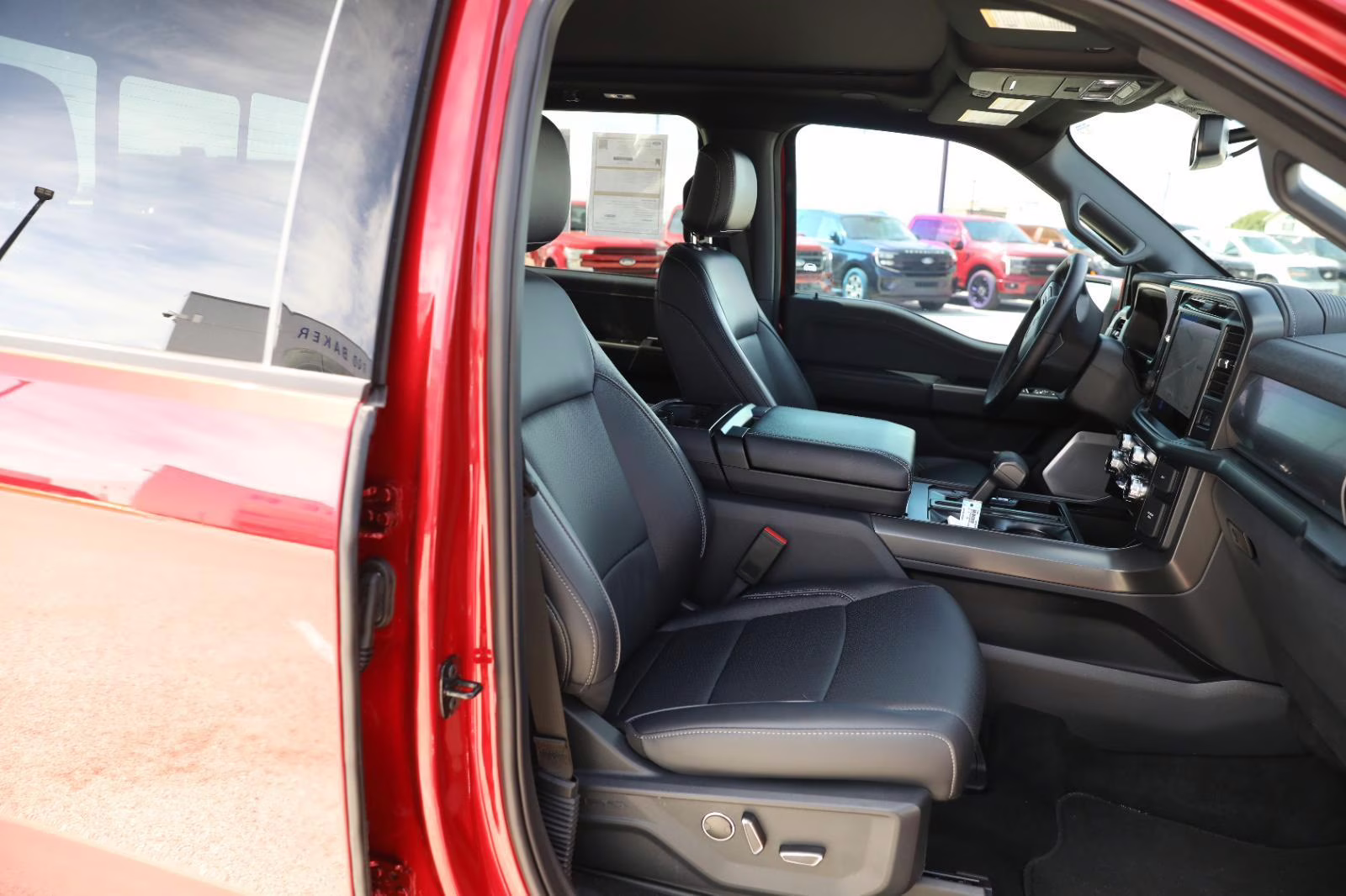 2025 Rapid Red Metallic Tinted Clearcoat Ford F-150 LARIAT 4X4 Truck