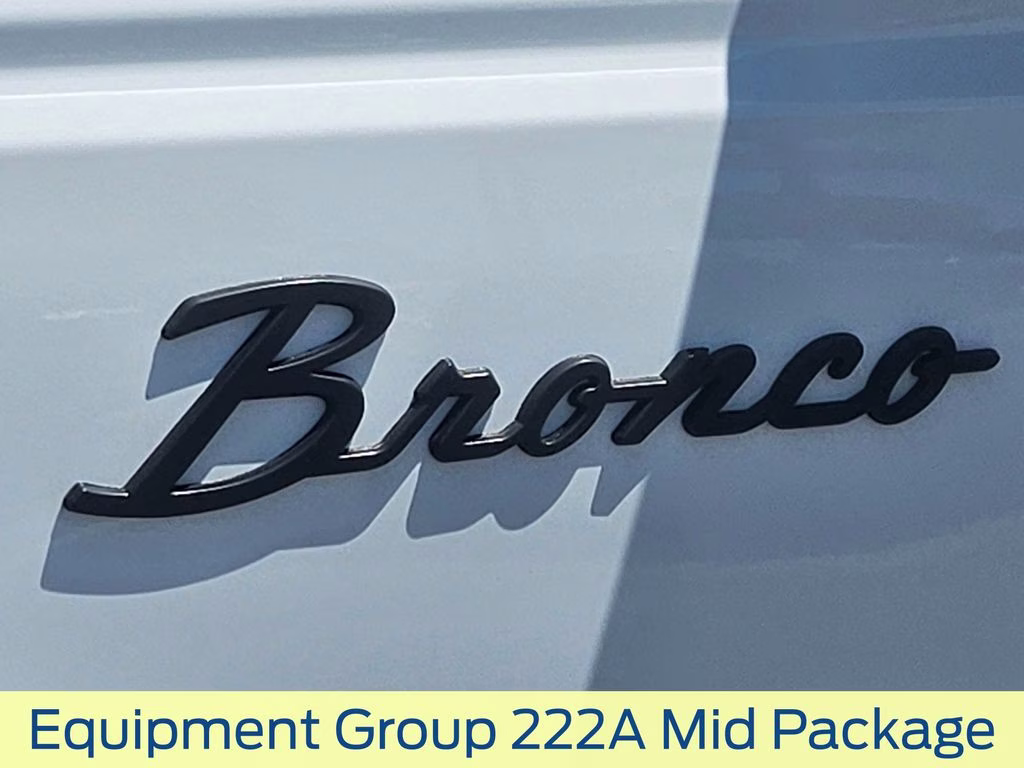2026 Oxford White Ford Bronco Big Bend&reg; 4X4 SUV