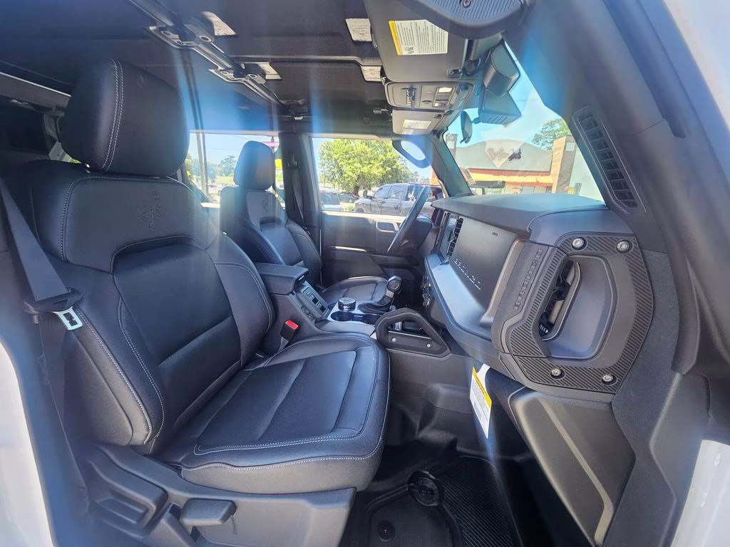 2026 Oxford White Ford Bronco Big Bend&reg; 4X4 SUV