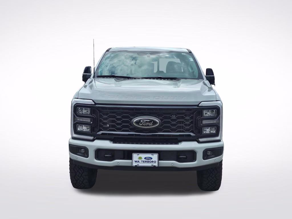 2026 Avalanche Ford Super Duty F-350 SRW Lariat 4X4 Truck