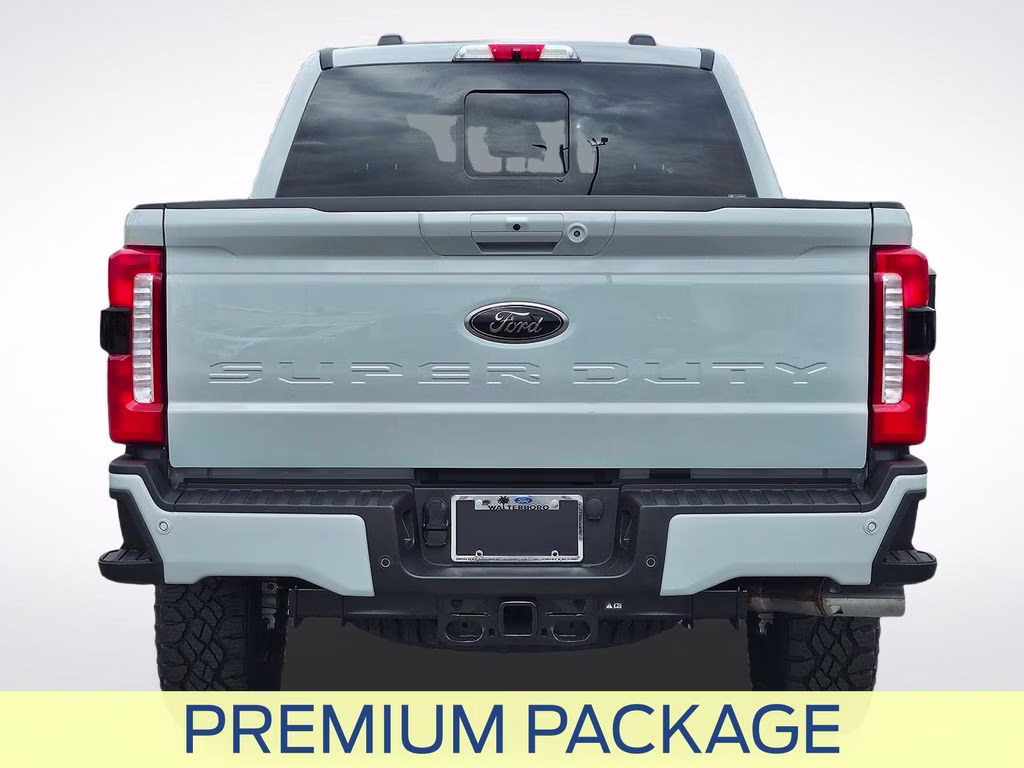 2026 Avalanche Ford Super Duty F-350 SRW Lariat 4X4 Truck