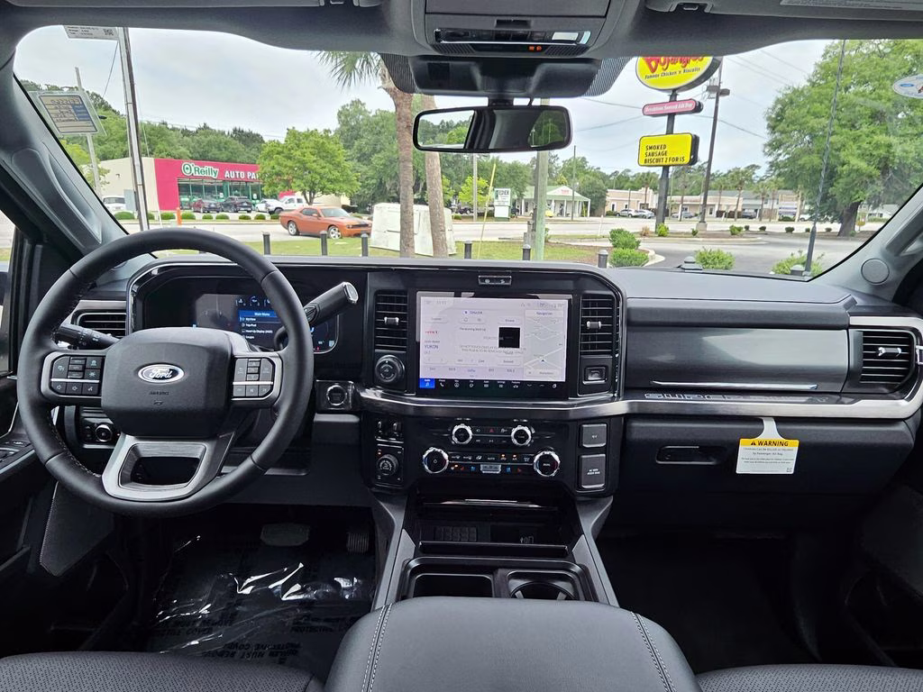 2026 Avalanche Ford Super Duty F-350 SRW Lariat 4X4 Truck