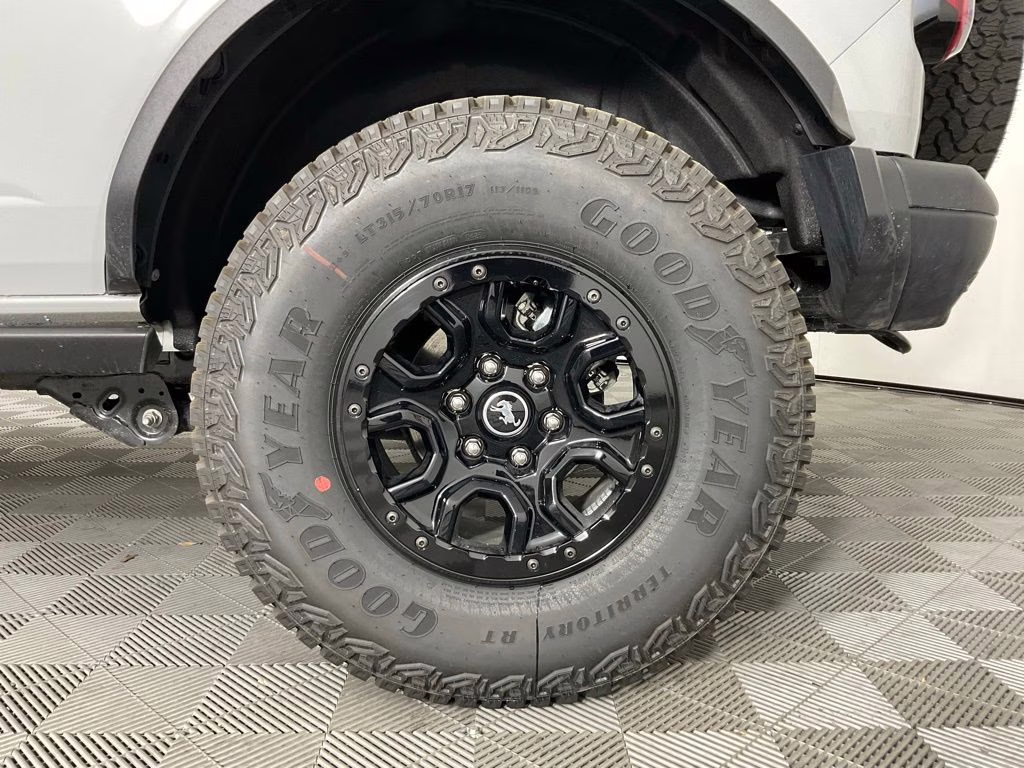 2026 Avalanche Ford Bronco Badlands 4X4 SUV