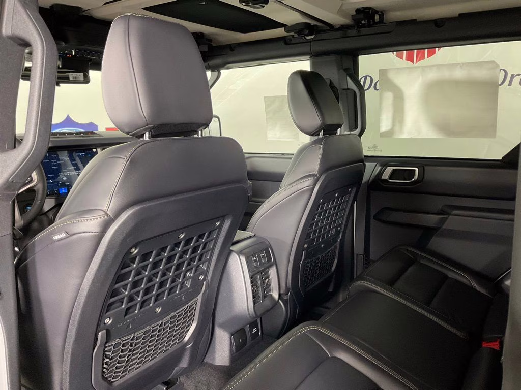2026 Avalanche Ford Bronco Badlands 4X4 SUV