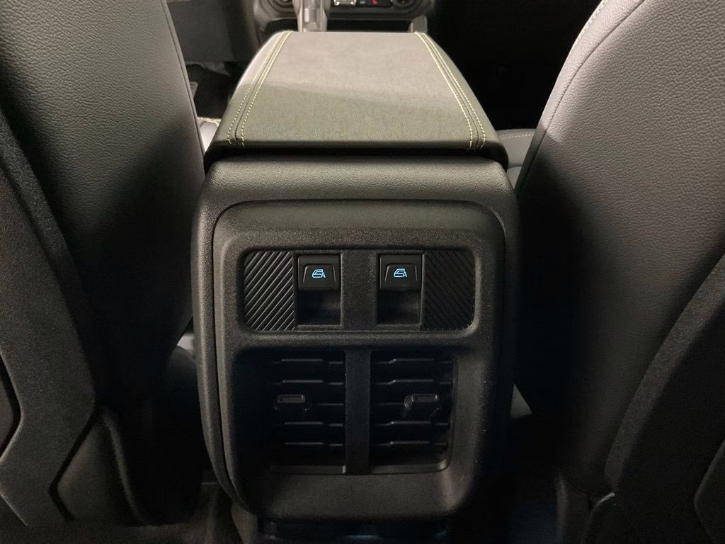 2026 Avalanche Ford Bronco Badlands 4X4 SUV