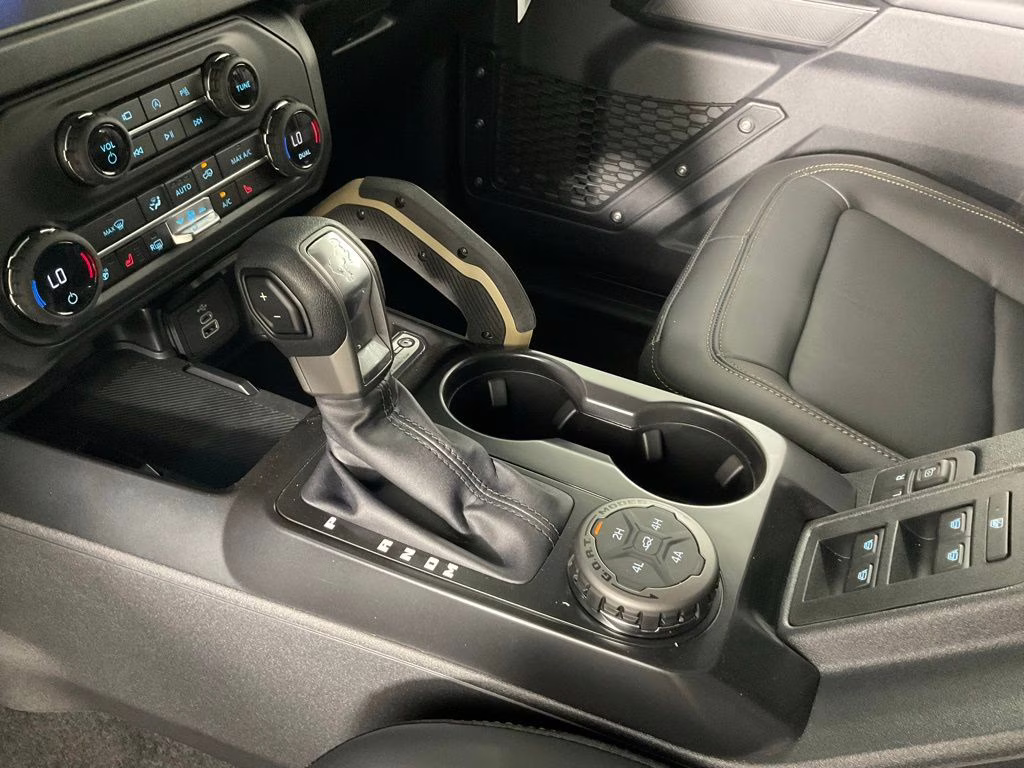 2026 Avalanche Ford Bronco Badlands 4X4 SUV