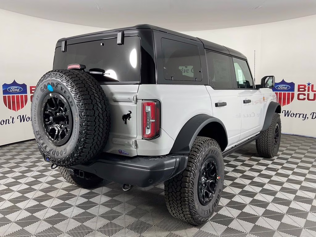 2026 Avalanche Ford Bronco Badlands 4X4 SUV