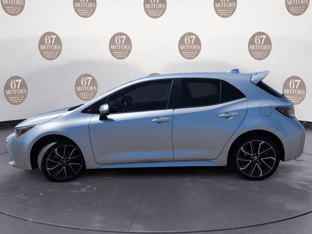 2021 Classic Silver Metallic Toyota Corolla Hatchback XSE FWD Hatchback