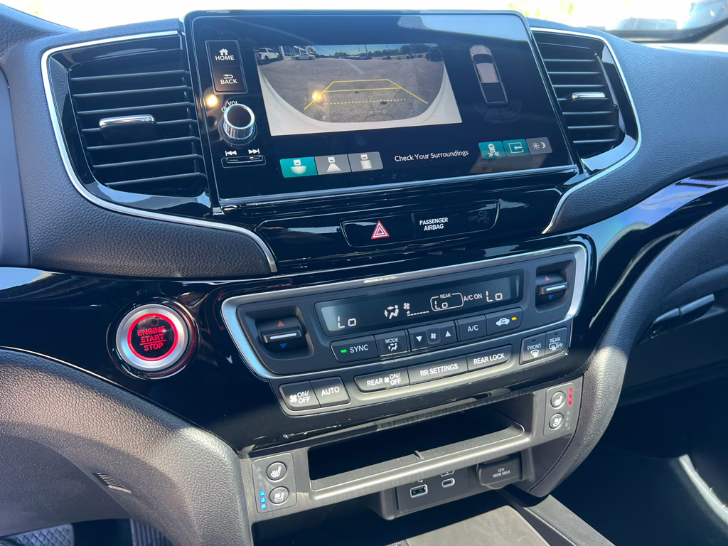 2025 Honda Ridgeline Black Edition AWD Truck