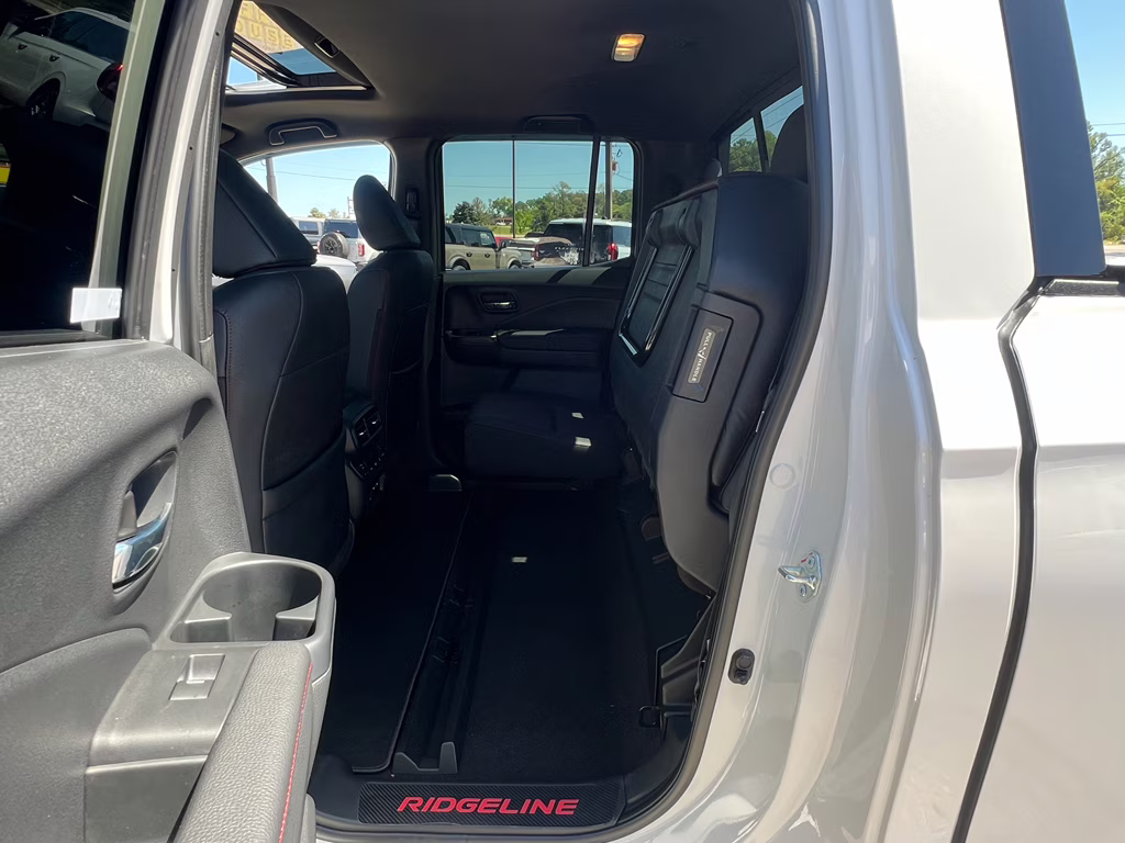 2025 Honda Ridgeline Black Edition AWD Truck