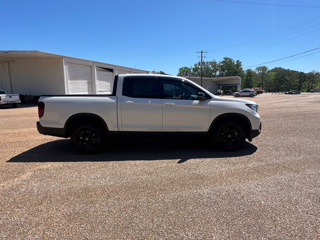 2025 Honda Ridgeline Black Edition AWD Truck