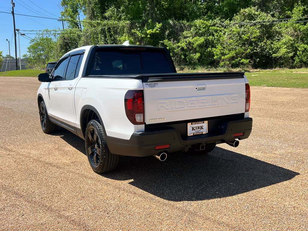 2025 Honda Ridgeline Black Edition AWD Truck