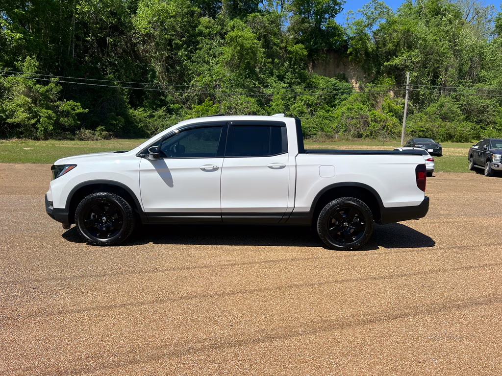 2025 Honda Ridgeline Black Edition AWD Truck