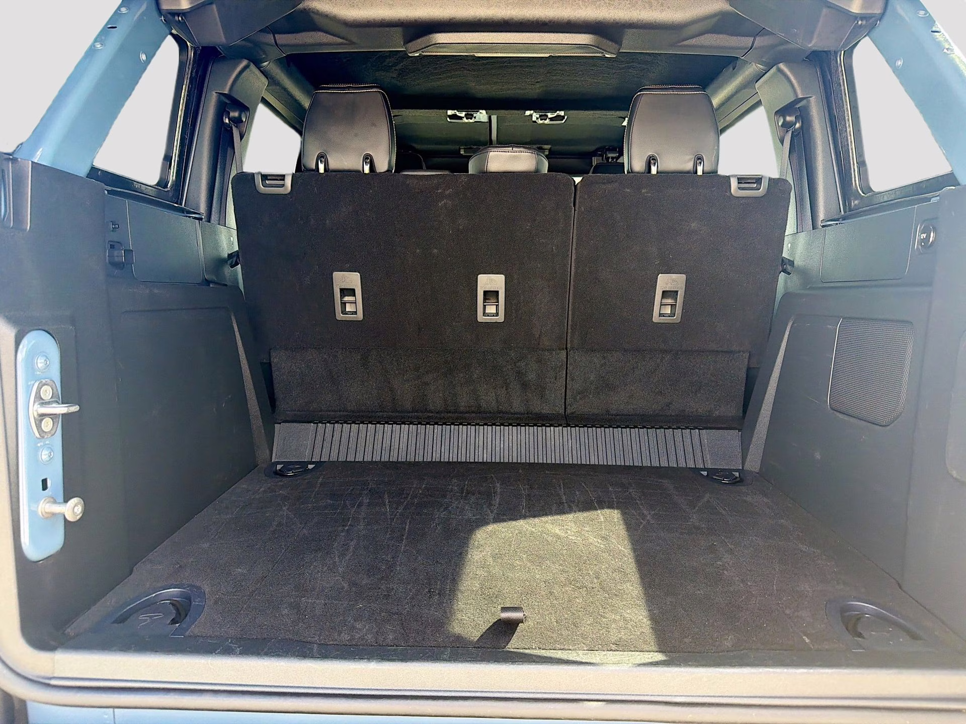 2025 Azure Gray Met Tri-Coat Ford Bronco Outer Banks 4X4 SUV