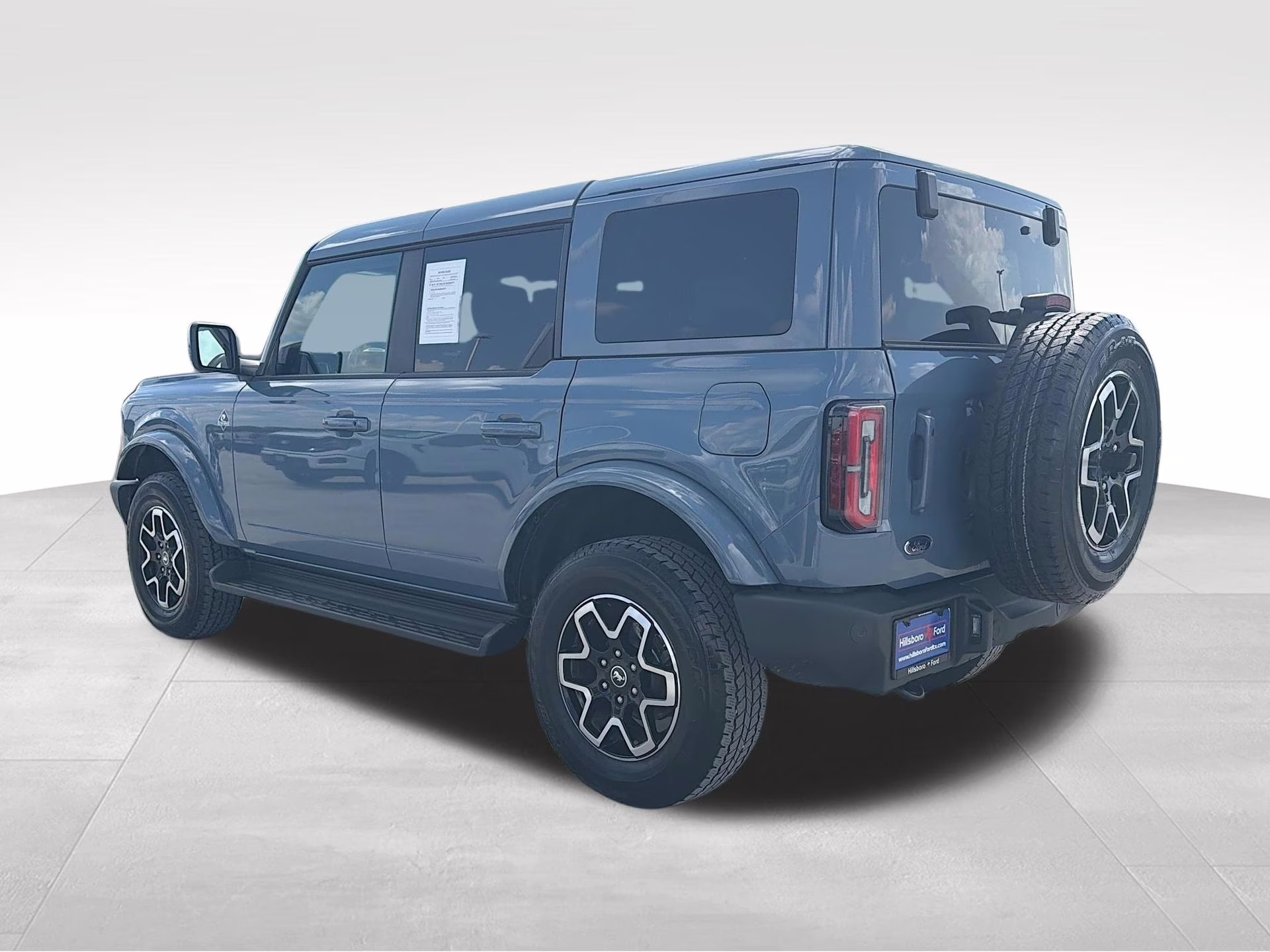2025 Azure Gray Met Tri-Coat Ford Bronco Outer Banks 4X4 SUV