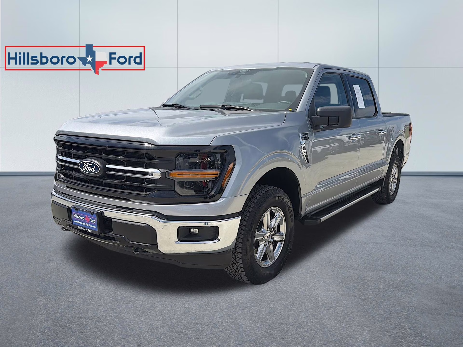 2025 Iconic Silver Metallic Ford F-150 XLT 4X4 Truck