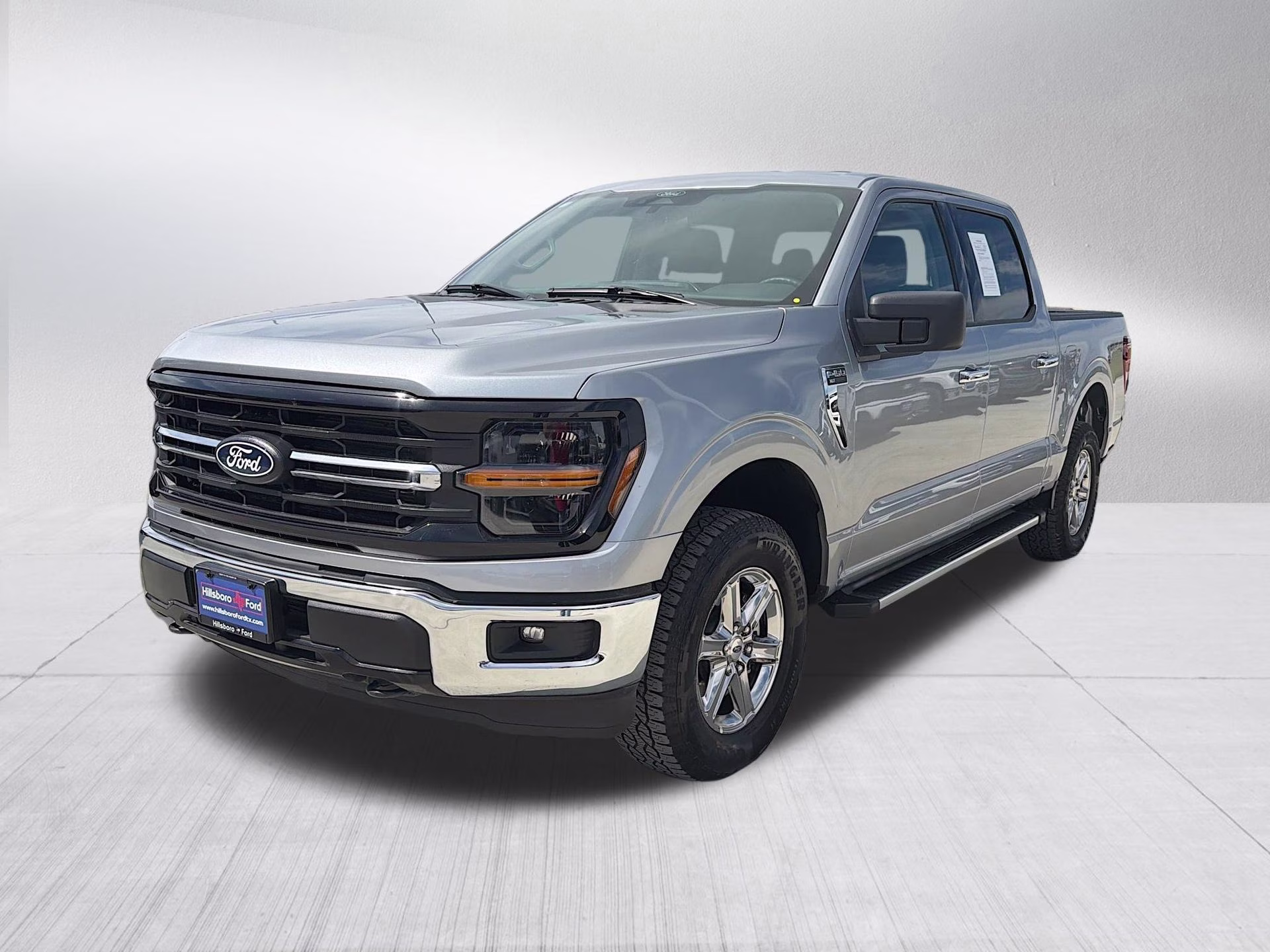 2025 Iconic Silver Metallic Ford F-150 XLT 4X4 Truck