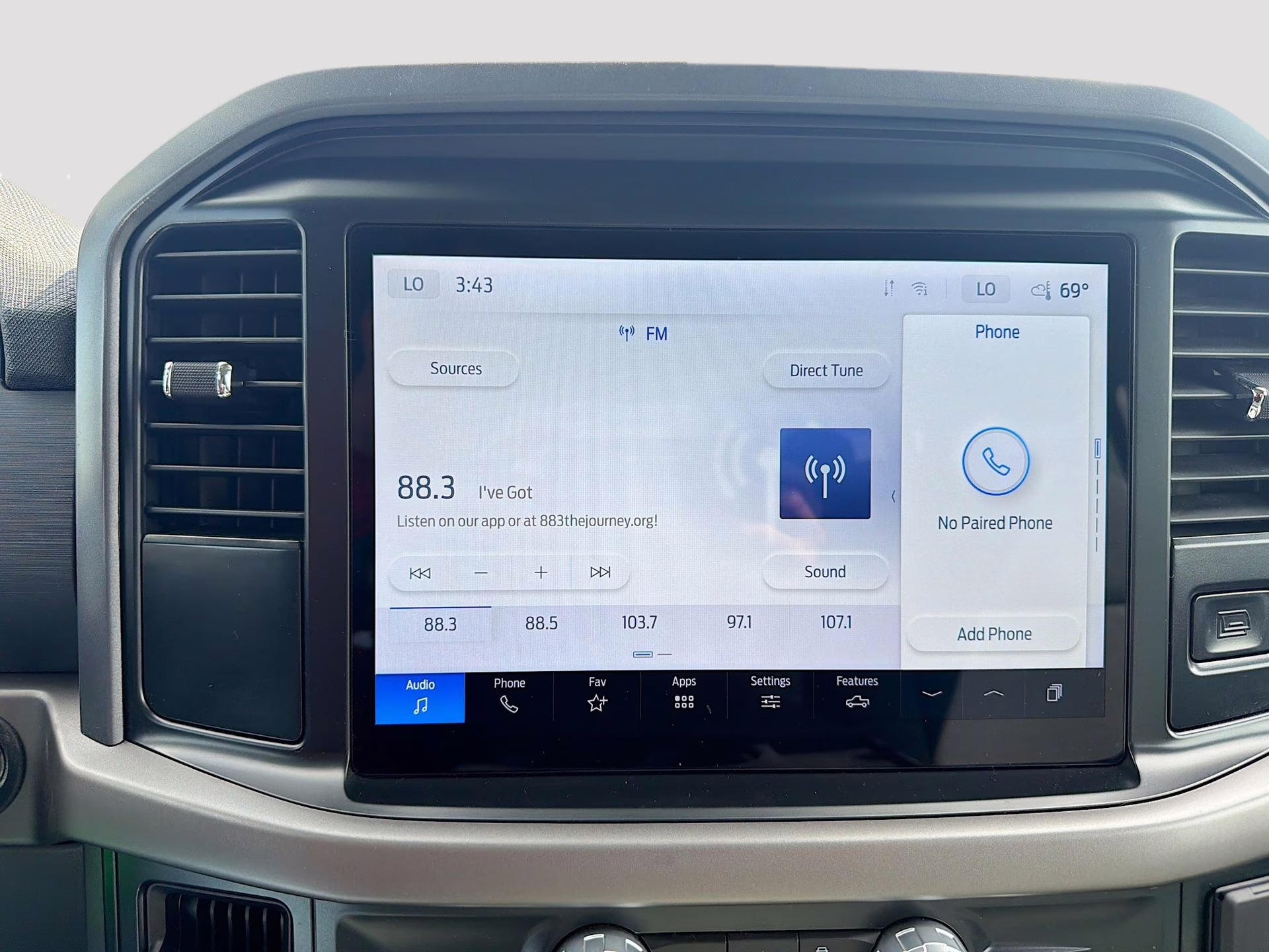 2025 Iconic Silver Metallic Ford F-150 XLT 4X4 Truck