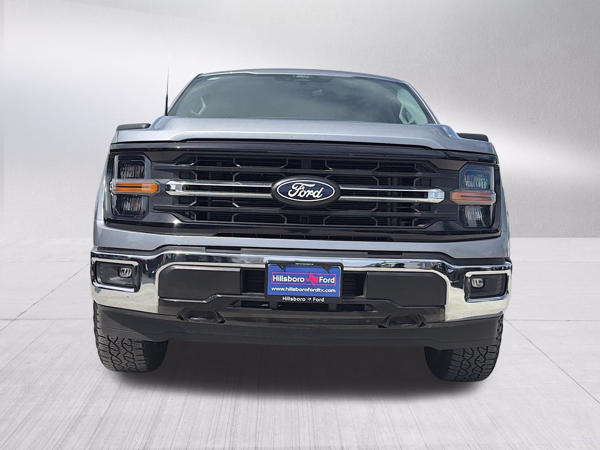 2025 Iconic Silver Metallic Ford F-150 XLT 4X4 Truck