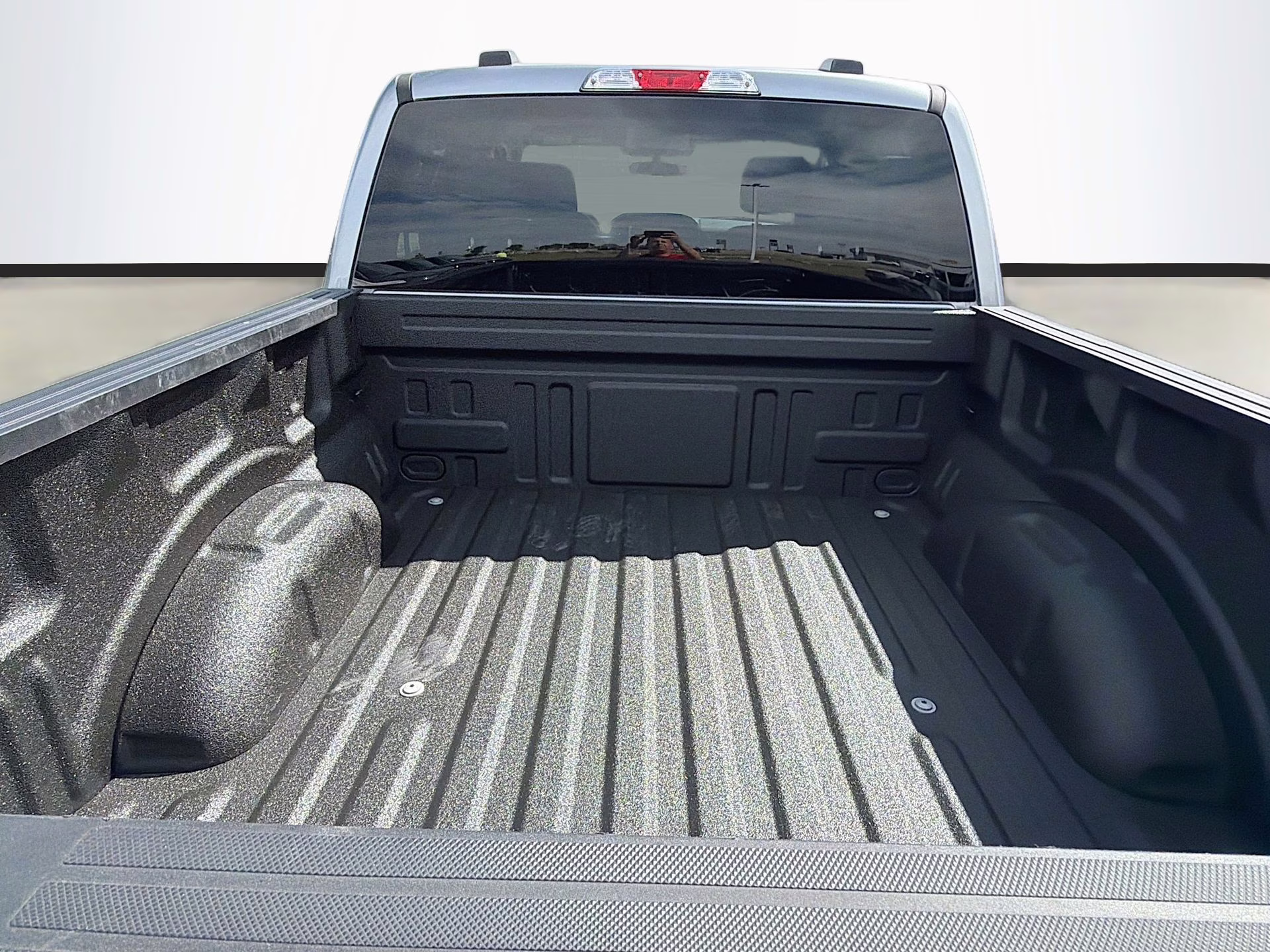 2025 Iconic Silver Metallic Ford F-150 XLT 4X4 Truck