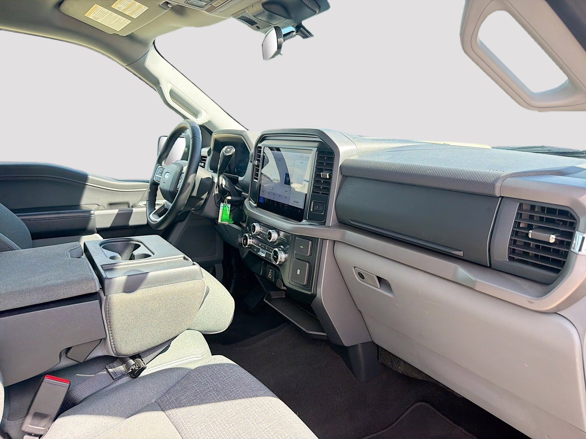 2025 Iconic Silver Metallic Ford F-150 XLT 4X4 Truck