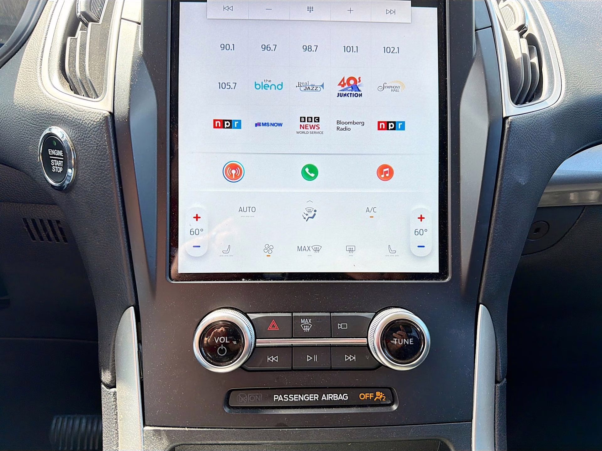 2024 Rapid Red Metallic Tinted Clearcoat Ford Edge SEL AWD SUV