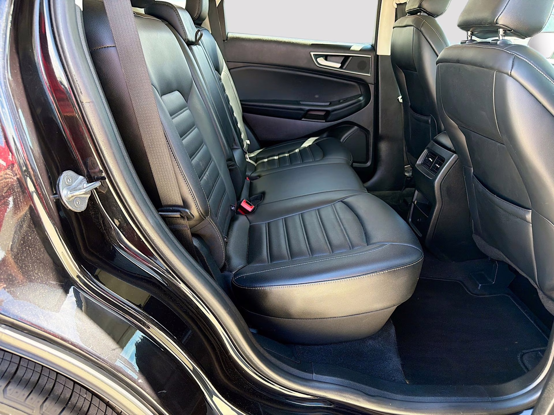 2024 Agate Black Metallic Ford Edge SEL AWD SUV