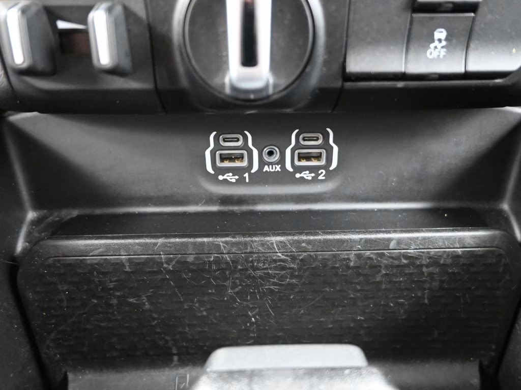 2023 Diamond Black Crystal Pearlcoat Ram 1500 Big Horn/Lone Star 4X4 Truck