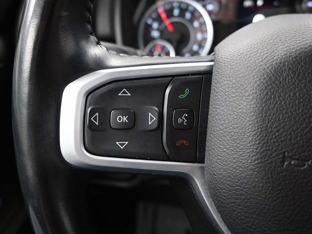 2023 Diamond Black Crystal Pearlcoat Ram 1500 Big Horn/Lone Star 4X4 Truck