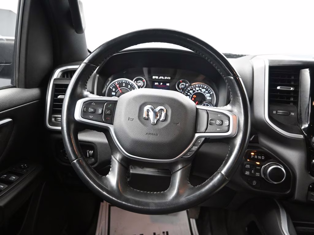 2023 Diamond Black Crystal Pearlcoat Ram 1500 Big Horn/Lone Star 4X4 Truck