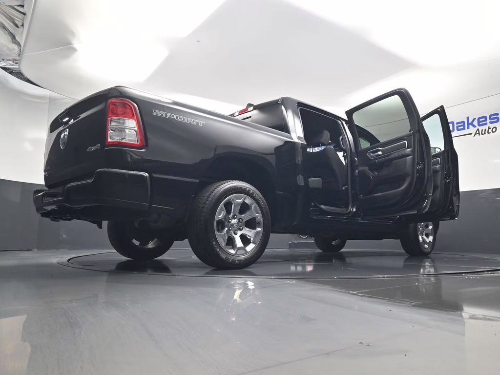 2023 Diamond Black Crystal Pearlcoat Ram 1500 Big Horn/Lone Star 4X4 Truck